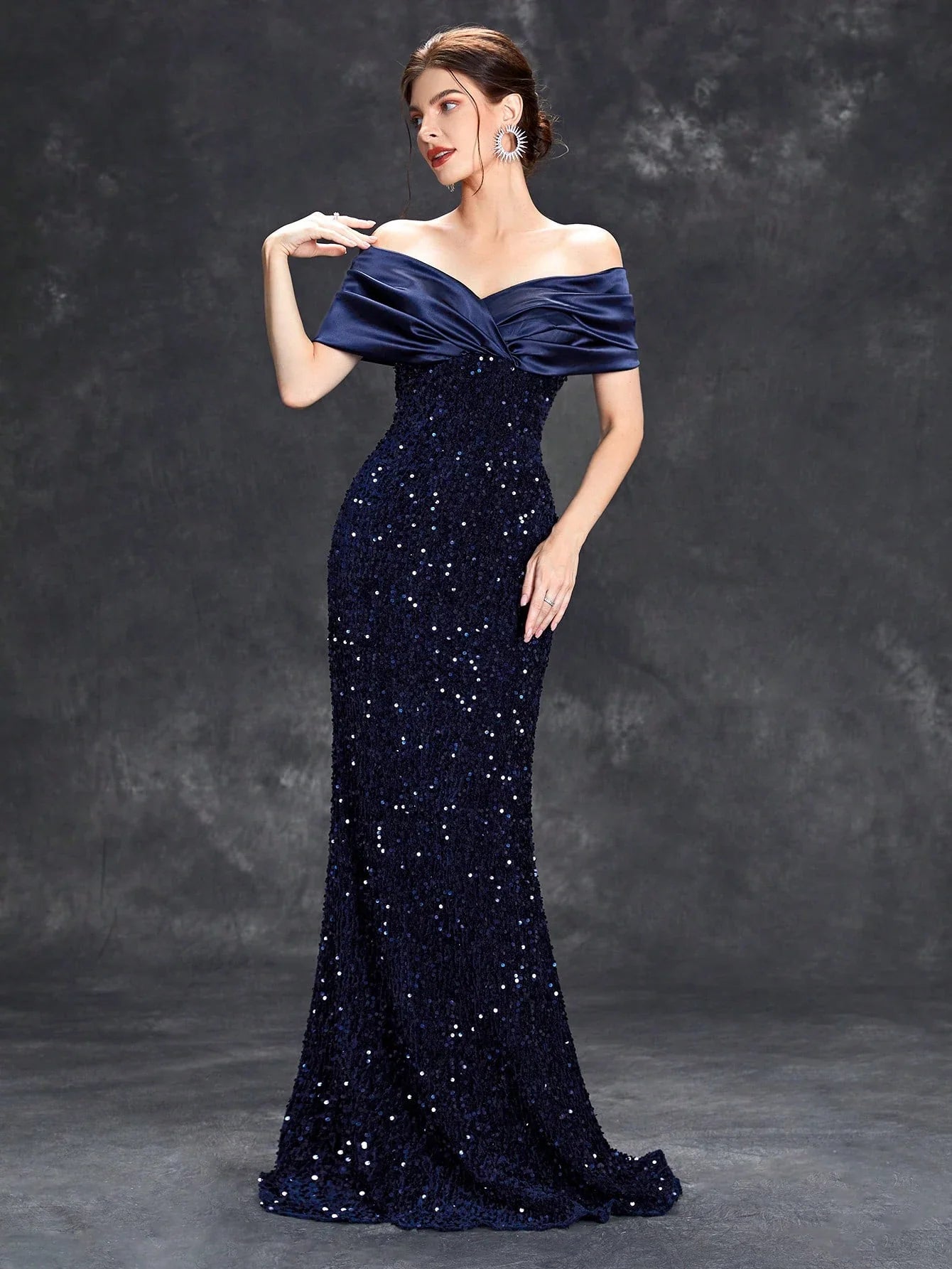 Elegant Line Neck Pleated Tint Sequin Velvet Fishtail Evening Gown with Ball and Party Dress for Bridesmaids