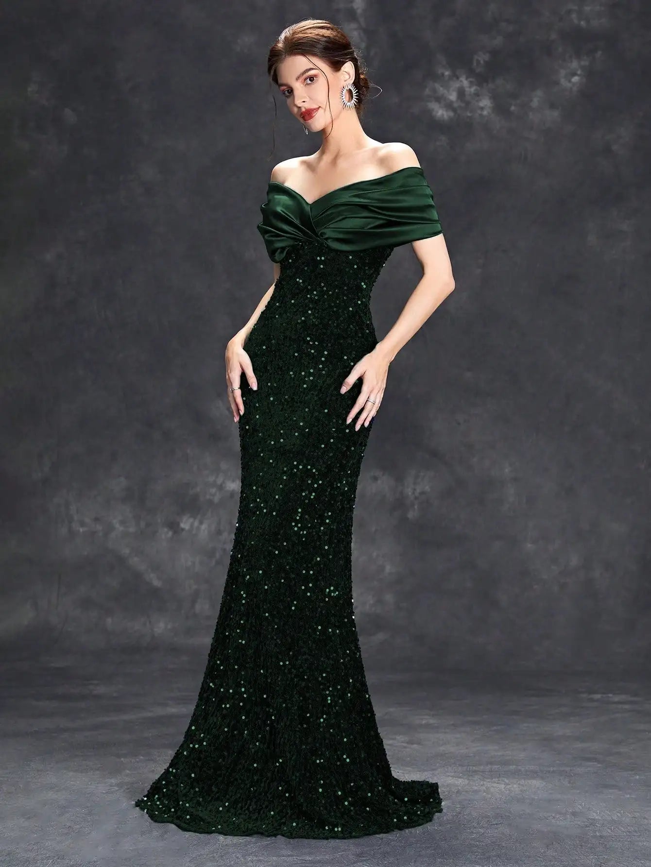 Elegant Line Neck Pleated Tint Sequin Velvet Fishtail Evening Gown with Ball and Party Dress for Bridesmaids