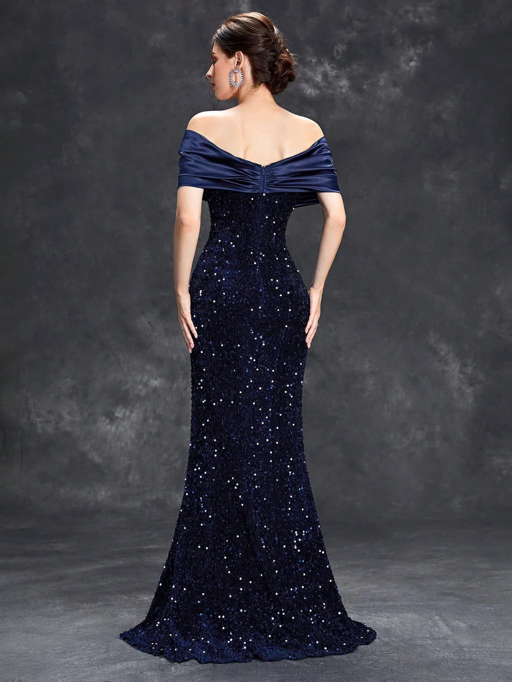 Elegant Line Neck Pleated Tint Sequin Velvet Fishtail Evening Gown with Ball and Party Dress for Bridesmaids