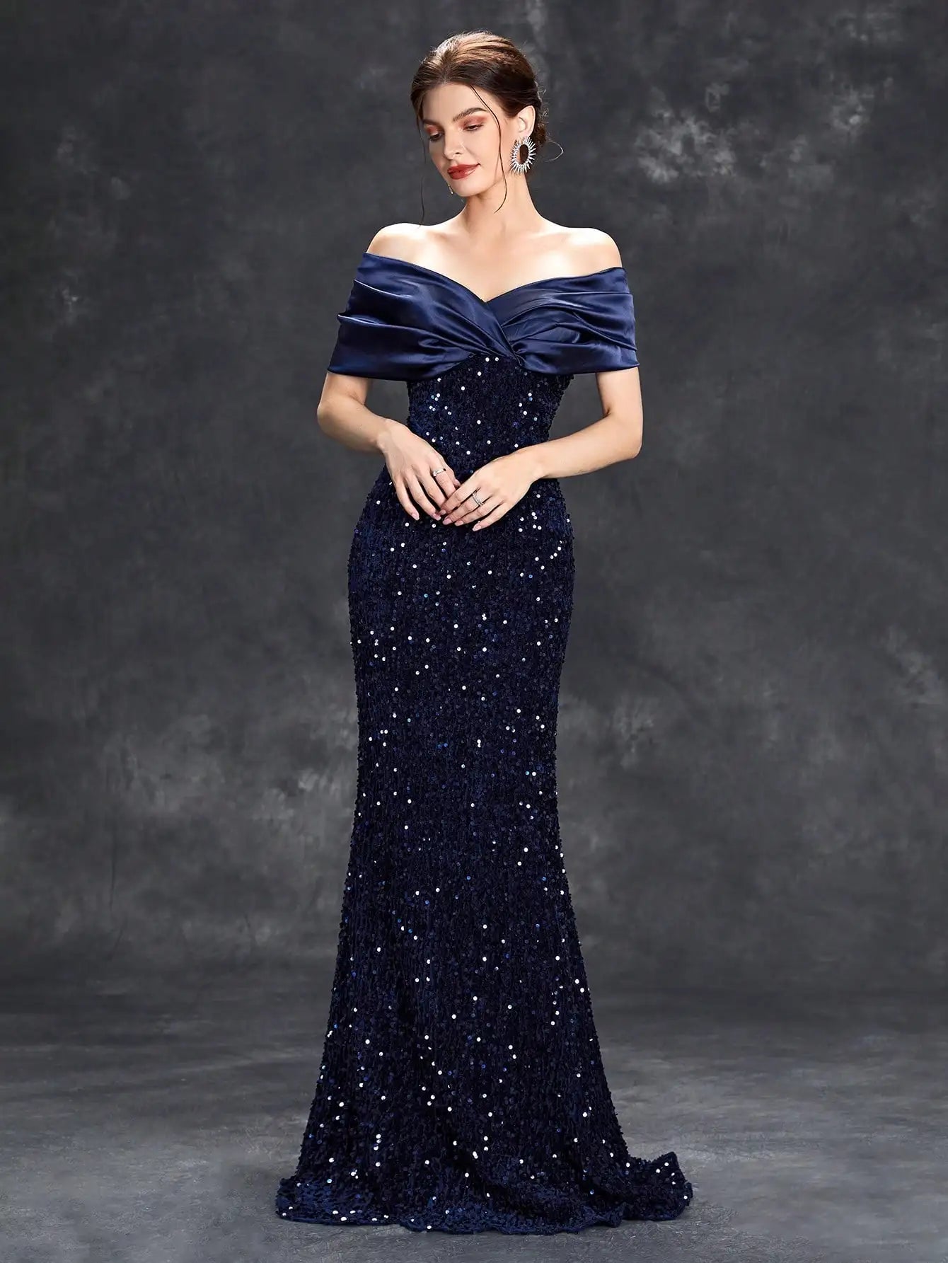 Elegant Line Neck Pleated Tint Sequin Velvet Fishtail Evening Gown with Ball and Party Dress for Bridesmaids