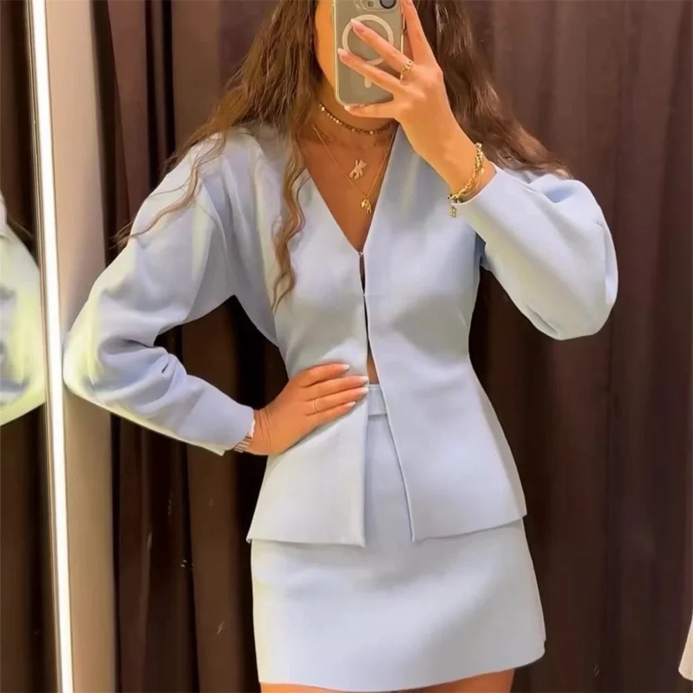 Women's Fashionable Knitted Slim Fit Jacket and Skirt Set Lightweight Casual Two-Piece Outfit for Spring and Summer