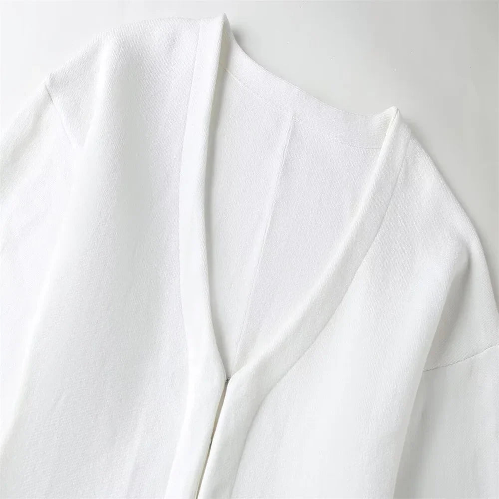 Women's Fashionable Knitted Slim Fit Jacket and Skirt Set Lightweight Casual Two-Piece Outfit for Spring and Summer