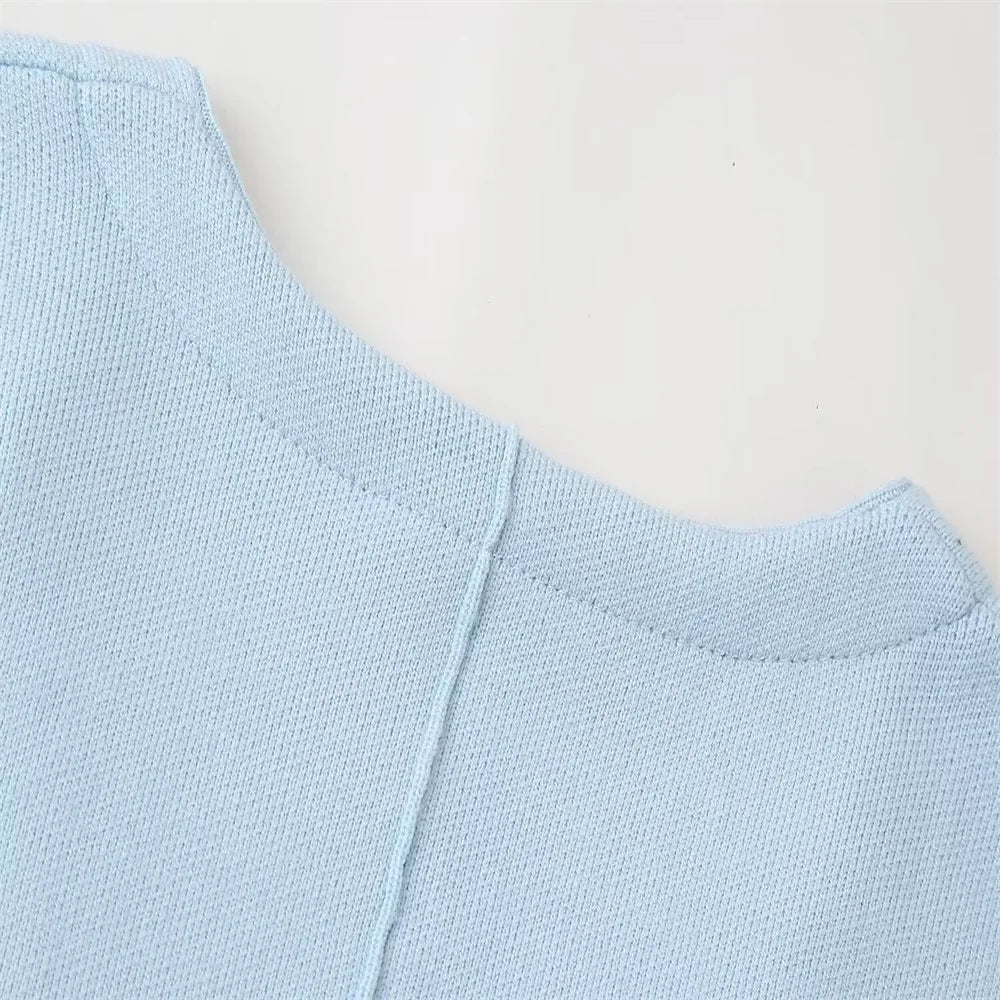 Women's Fashionable Knitted Slim Fit Jacket and Skirt Set Lightweight Casual Two-Piece Outfit for Spring and Summer