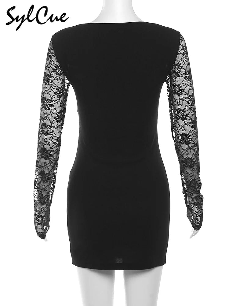 Black Mysterious Lace Stitching Long Sleeve Short Dress with Fishbone Detailing for Elegant and Sexy Winter Wear