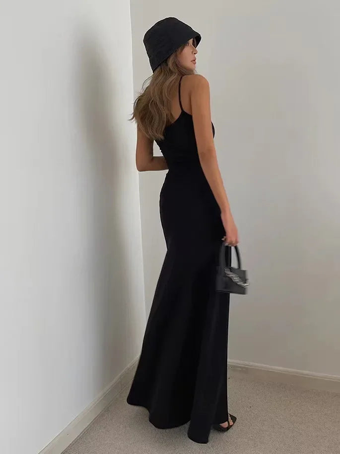 Elegant Summer Women's Sleeveless Suspender Dress with Backless Design, Slim Waist, and Flattering Silhouette for Casual and Stylish Occasions