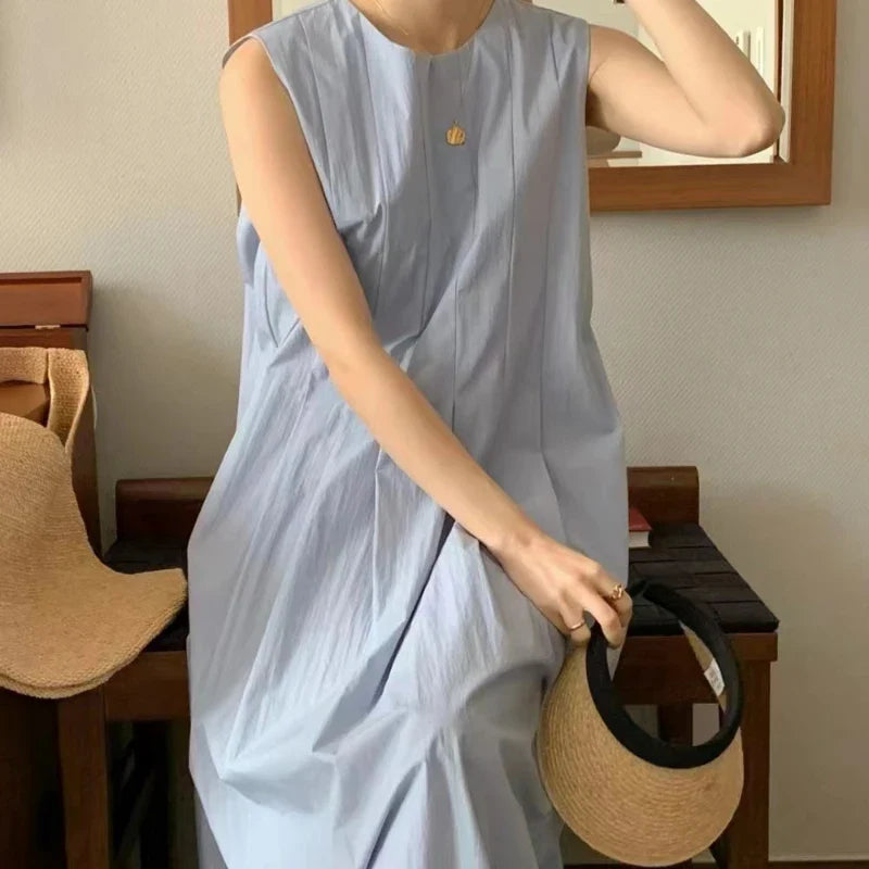 Summer Solid O-Neck Pleated Sleeveless Women's Tank Dress with Pockets and Loose A-Line Fit