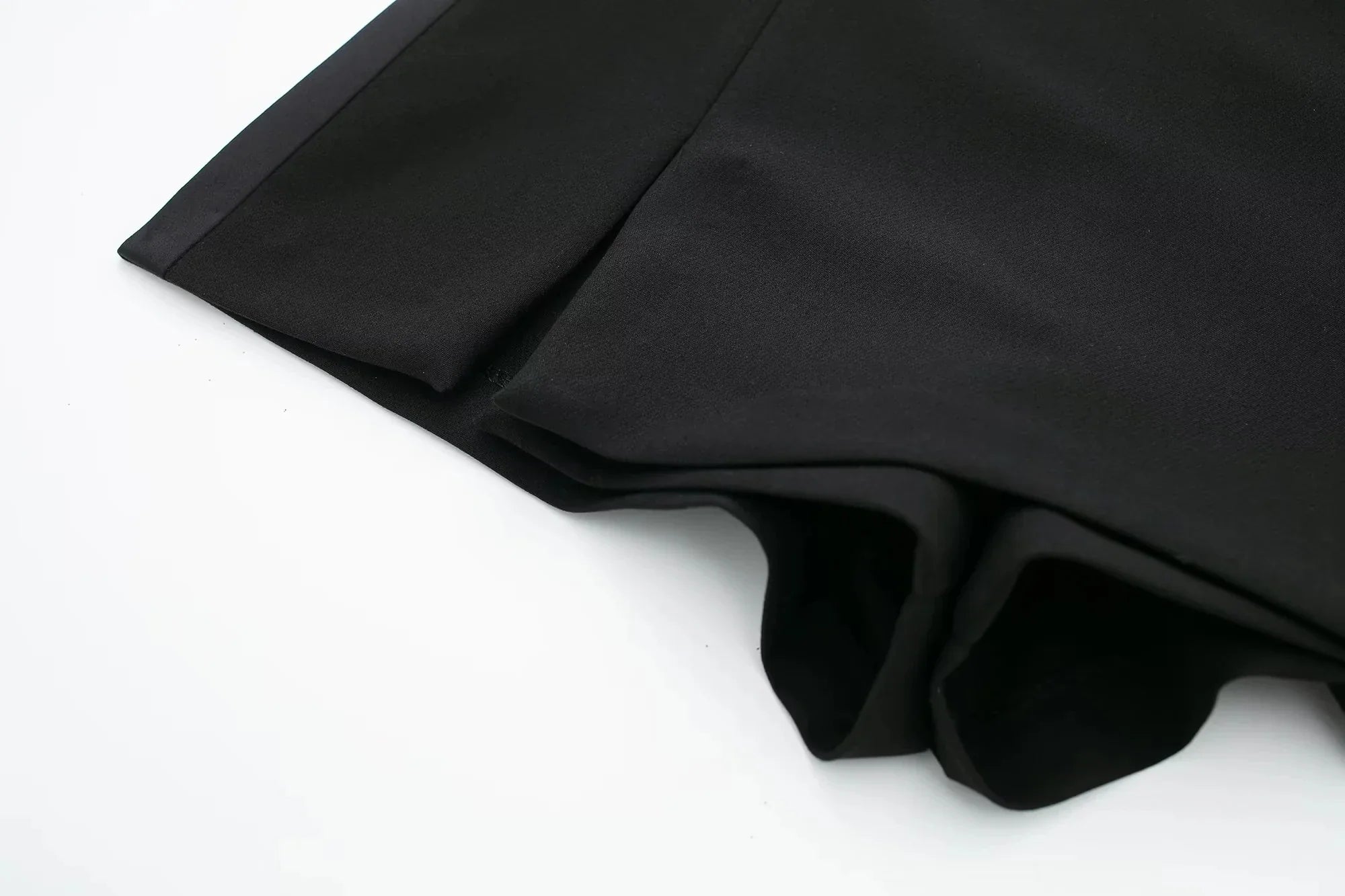 Casual Red Tube Top and Slim Slit Shorts Set for Women with Front Button Corset Detail Summer Office Lady Outfit