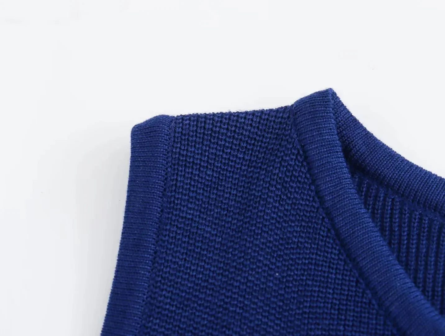 Elegant Solid Knitted Sleeveless Dress with Pockets and Single Breasted O Neck for Office Lady