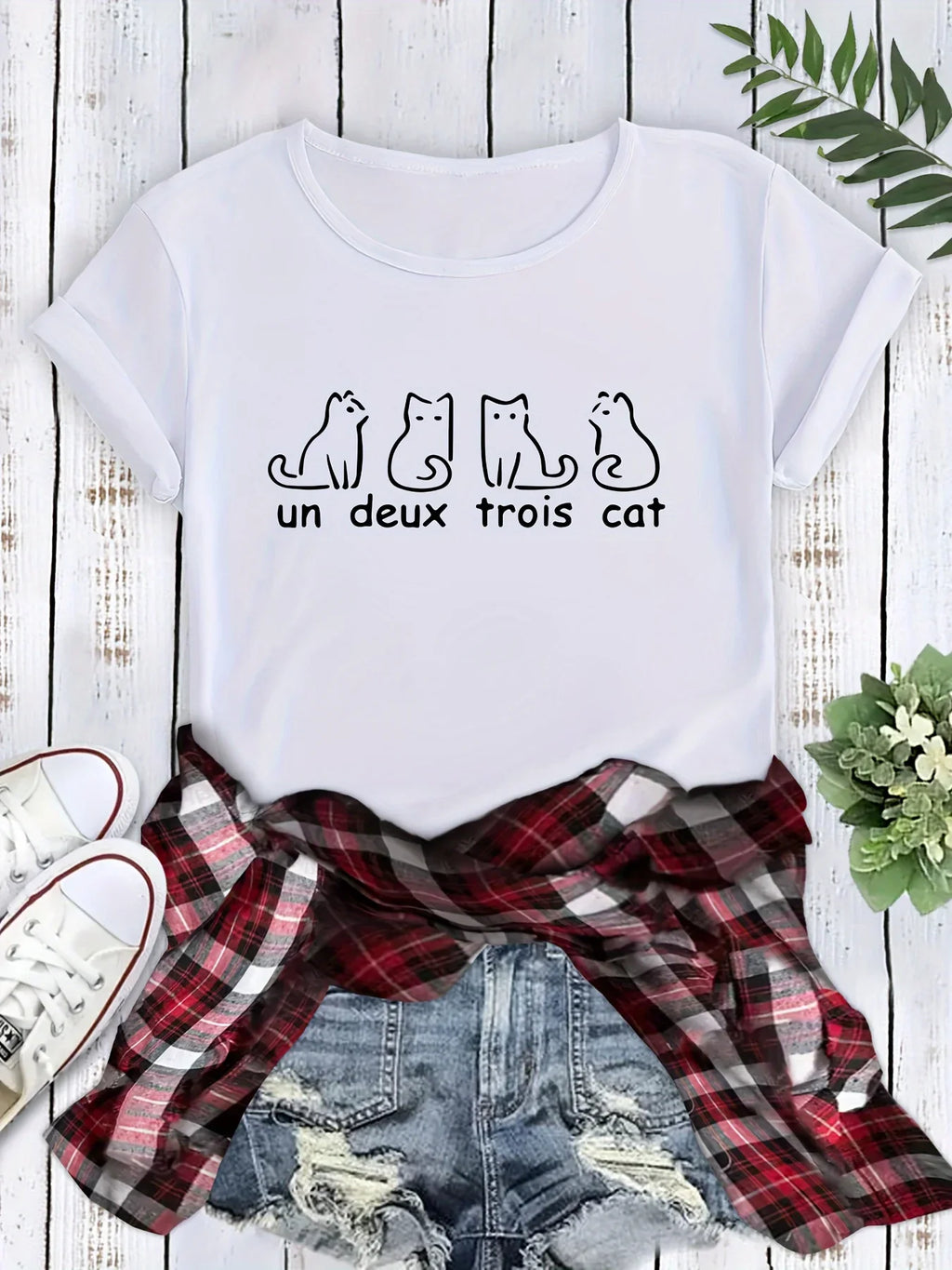 Women's Casual Short Sleeve T-Shirt with Funny French Cats Print Un Deux Trois Cat Graphic Summer Top Harajuku Style
