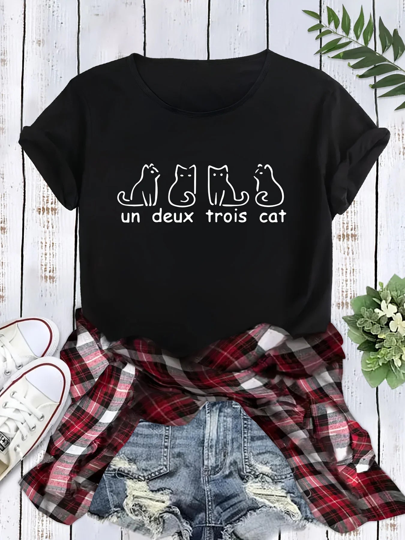 Women's Casual Short Sleeve T-Shirt with Funny French Cats Print Un Deux Trois Cat Graphic Summer Top Harajuku Style