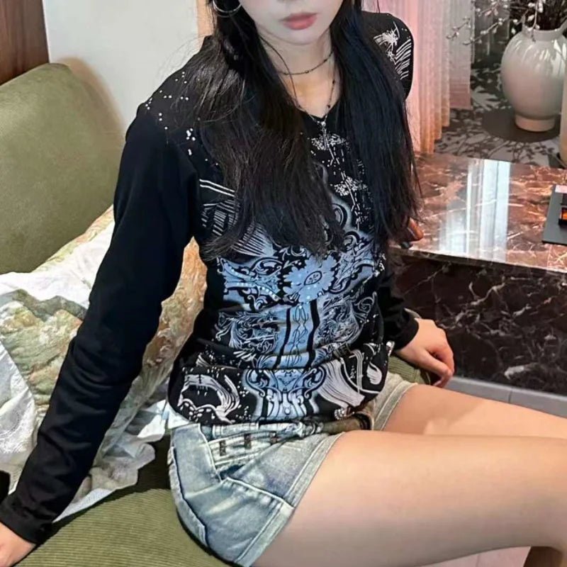 Vintage Gothic Black Punk Graphic T-shirt for Women Sexy V-neck Grunge Retro Y2k Aesthetic Harajuku Style Top