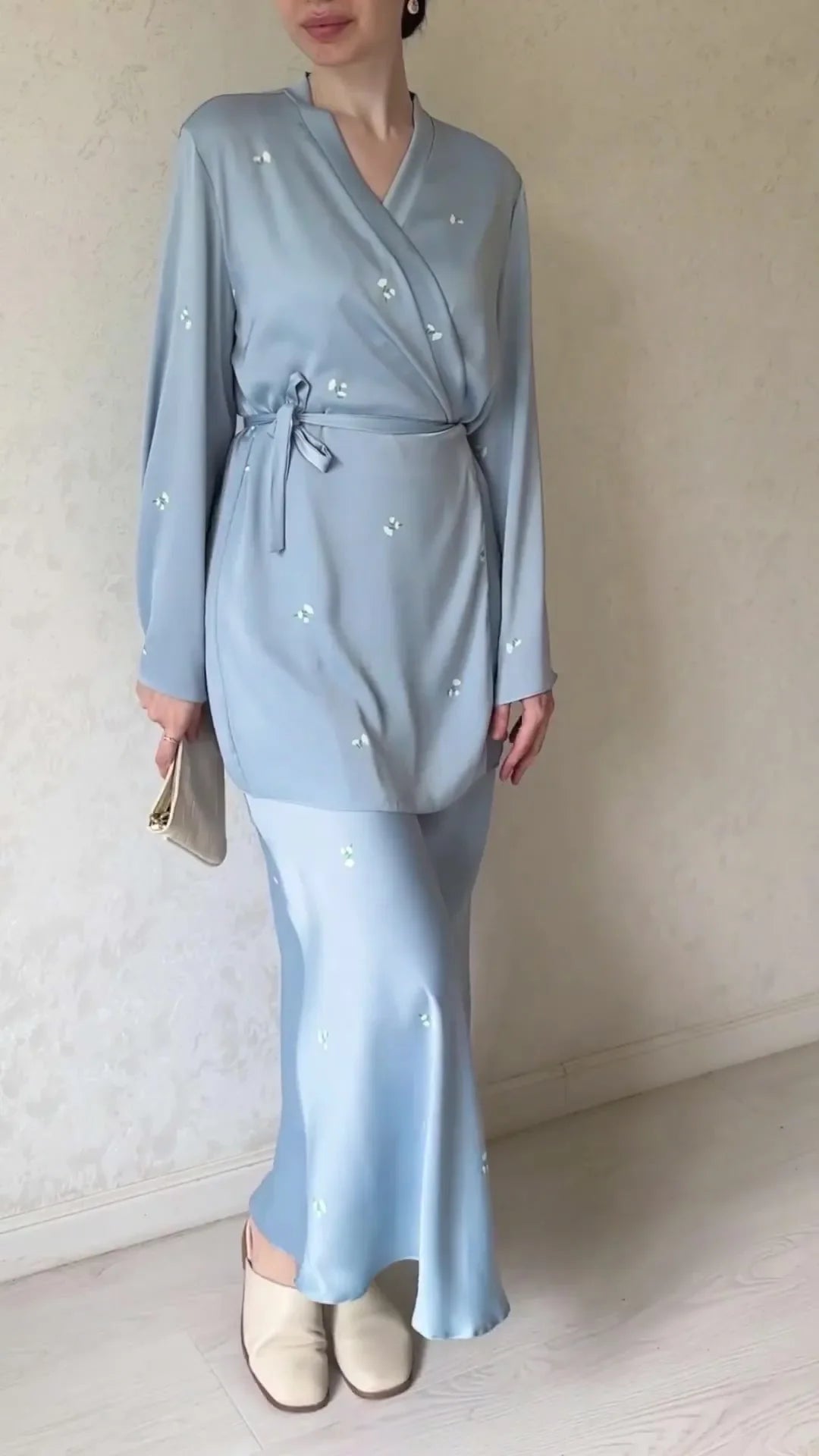 Satin Elegant Printed Blouse and Skirt Suit for Women V Neck Long Sleeve Two Piece Set Spring Workwear Ensemble