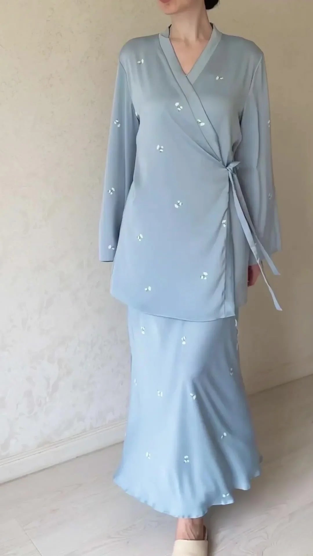 Satin Elegant Printed Blouse and Skirt Suit for Women V Neck Long Sleeve Two Piece Set Spring Workwear Ensemble