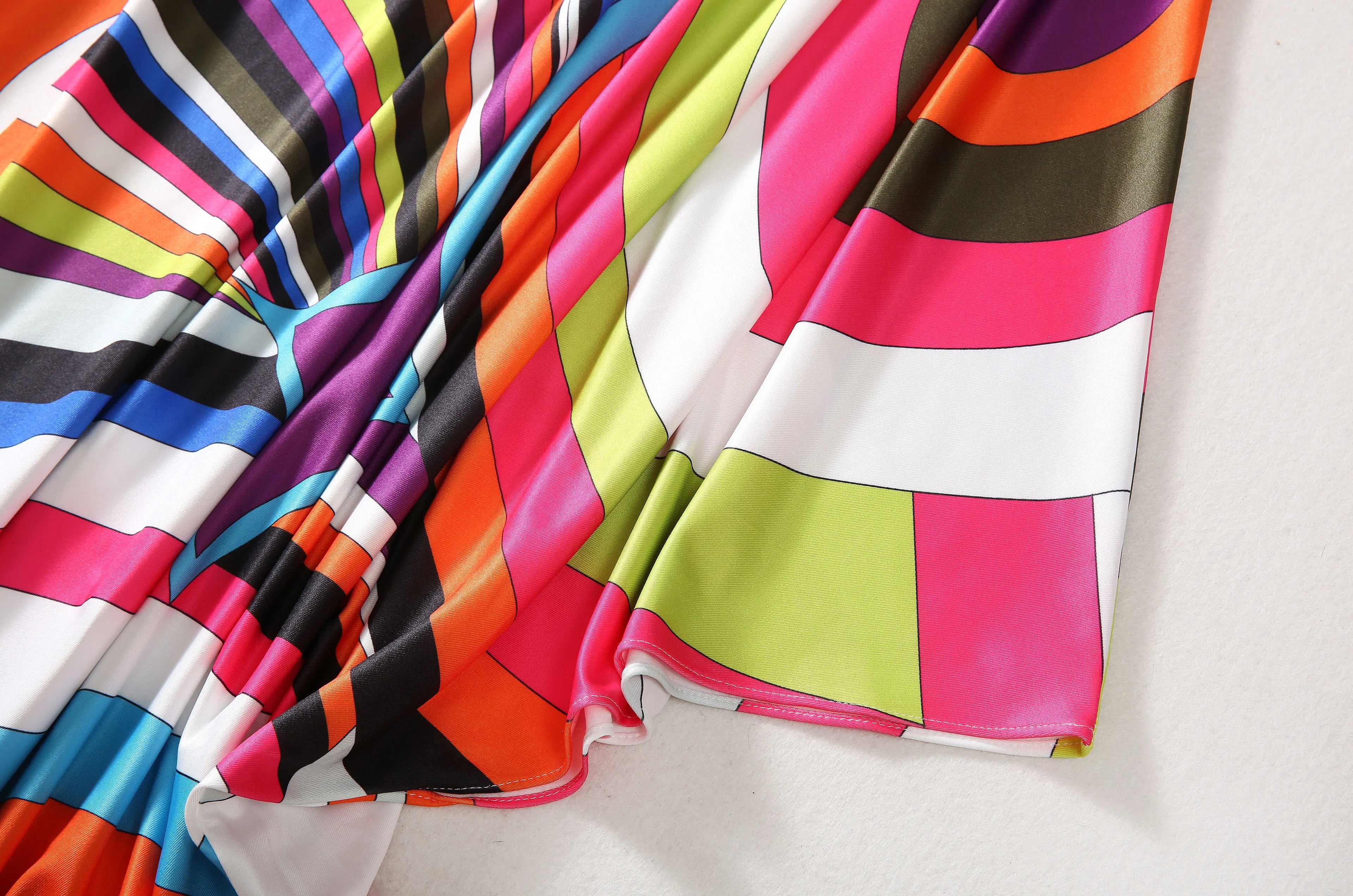 Bohemia Style Casual Dress with O-Neck Batwing Sleeves and Striped Printed Irregular Hem for Spring and Summer