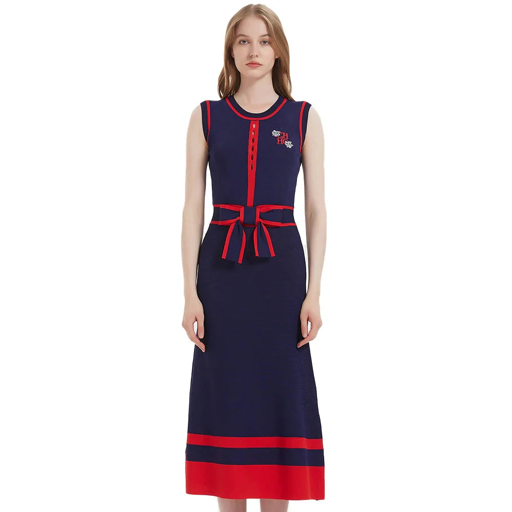 Elegant Sleeveless Knitted Long Dress for Women in Classic Navy Blue Suitable for Business and Formal Occasions