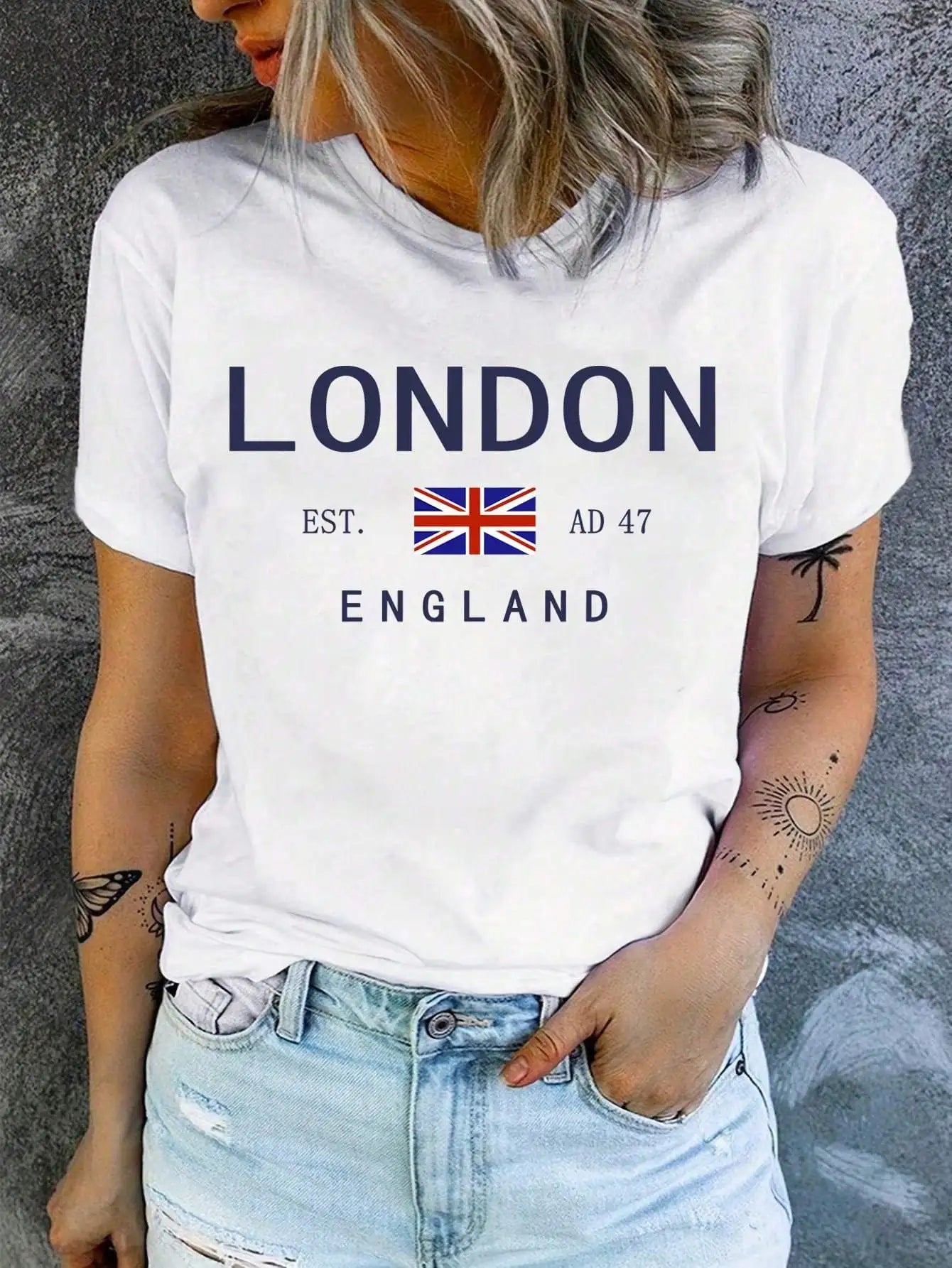 Vintage London Letter Print Women's Casual Crew Neck Short Sleeve Polyester Blend Top Machine Washable Lightweight for Spring and Summer