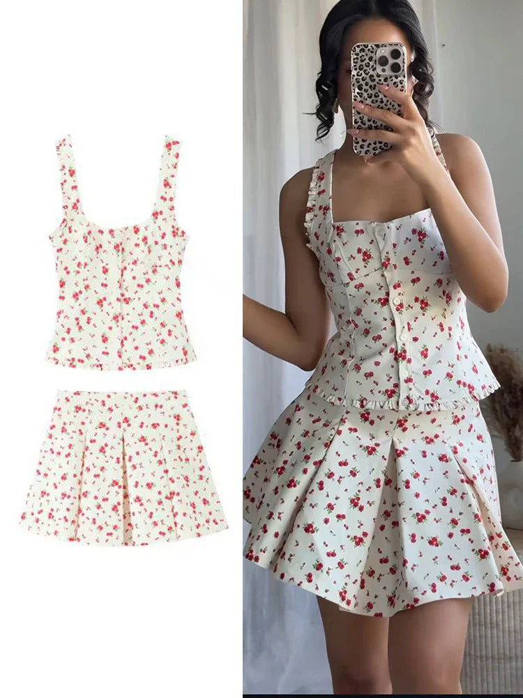 Prairie Chic Women's Skirt Set with Square Collar Sleeveless Printed Top and Mini Skirt Fashion Ensemble