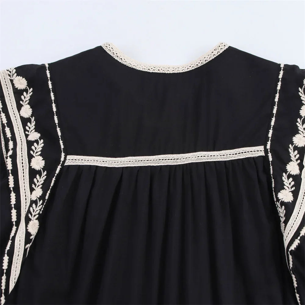 Women's Retro Casual Shirt with Contrasting Color Embroidery Elegant Spring Dress with Slim Fit and Timeless Temperament