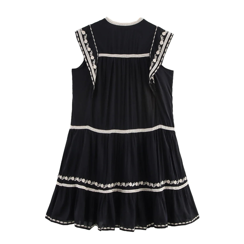 Women's Retro Casual Shirt with Contrasting Color Embroidery Elegant Spring Dress with Slim Fit and Timeless Temperament