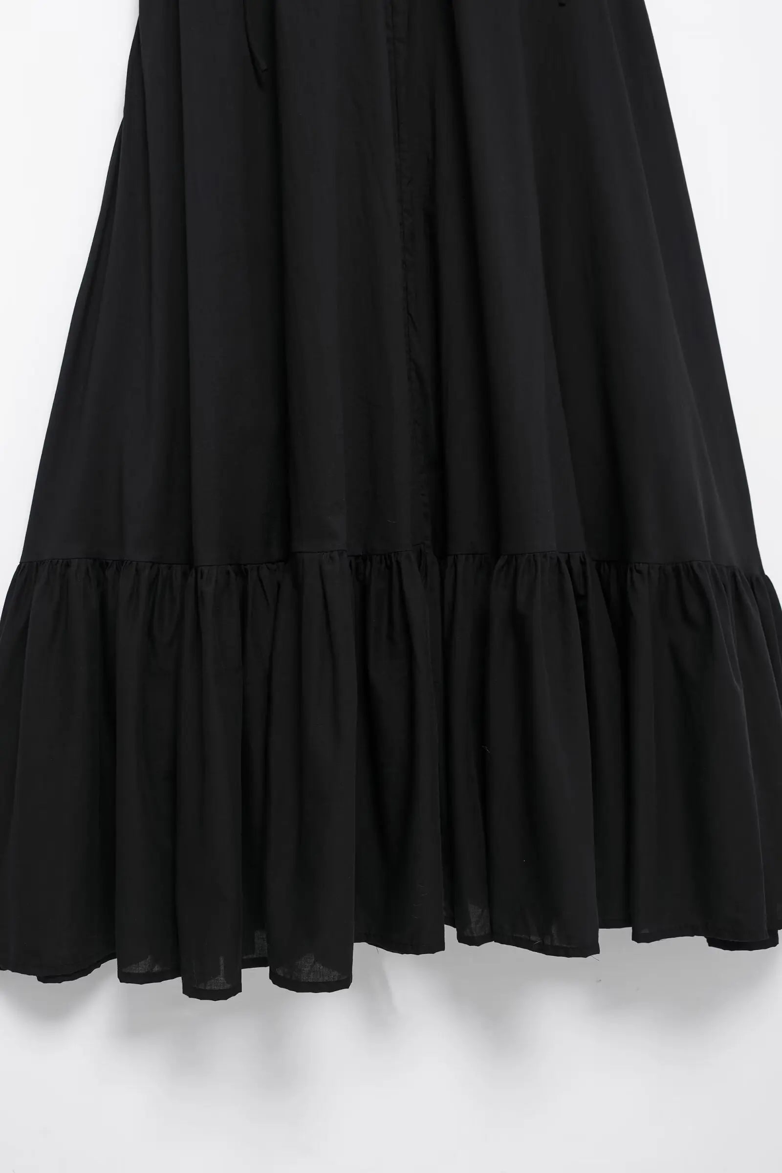 Elegant Summer Long Dress for Women with Spaghetti Straps Backless Lace-Up Detail and Pleats Perfect for Beach and Casual Wear