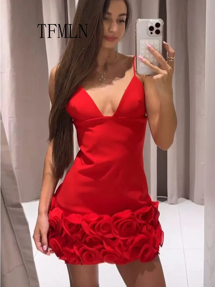 Elegant Women's 3D Flower Mini Dress with V-Neck Sleeveless Backless Strap Dress for Summer Parties and Casual Wear in Vibrant Red