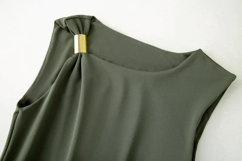 Elegant Black Pleated Maxi Dress for Women Sleeveless Midi Dress with Draped Design Perfect for Summer Beach Holidays