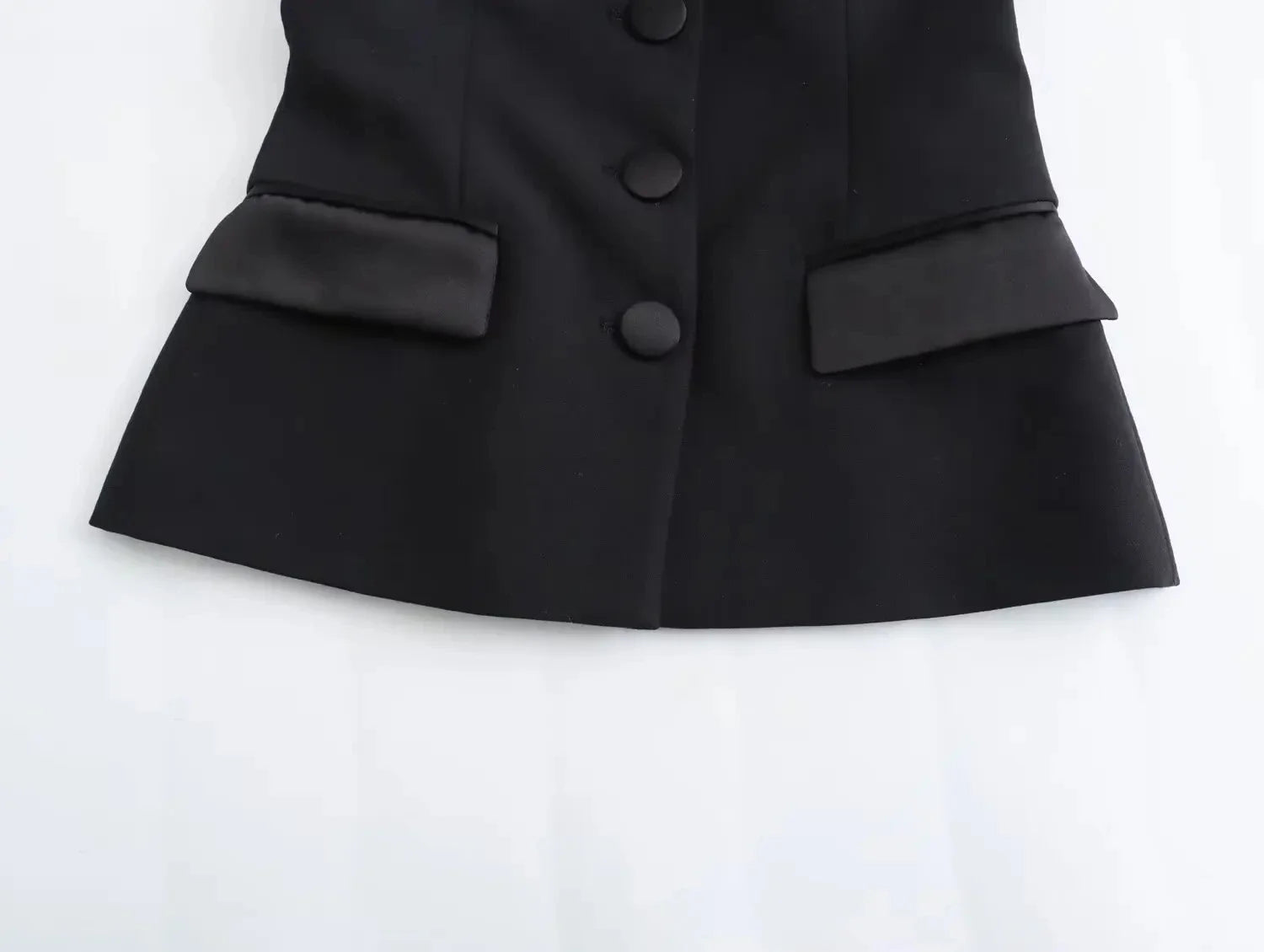 Elegant Two-Piece Women's Outfit Featuring Unique Tight Bra Shorts and Slim High Waist Skirt with Stylish Flip Spliced Tube Corset Top