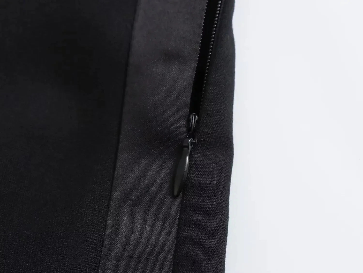 Elegant Two-Piece Women's Outfit Featuring Unique Tight Bra Shorts and Slim High Waist Skirt with Stylish Flip Spliced Tube Corset Top