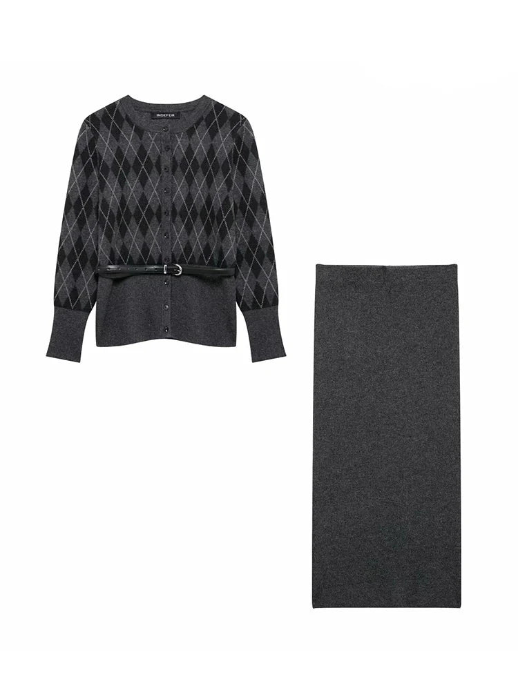 Vintage Elegant Two-Piece Knit Set for Women Diamond Pattern Belted Jacket and Slit Skirt Fall Fashion Ensemble