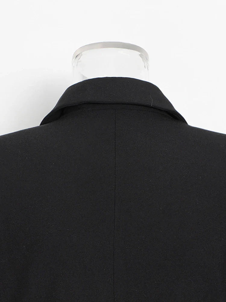 Slim Fit Black Blazer for Women with Notched Collar Long Sleeves and Spliced Diamond Detailing Elegant Sexy Tailored Jacket for Fashion-Forward Looks