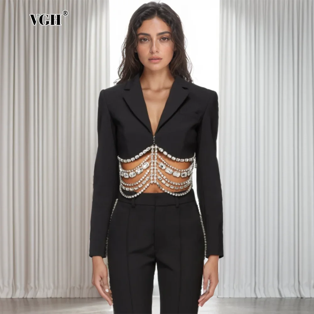 Slim Fit Black Blazer for Women with Notched Collar Long Sleeves and Spliced Diamond Detailing Elegant Sexy Tailored Jacket for Fashion-Forward Looks