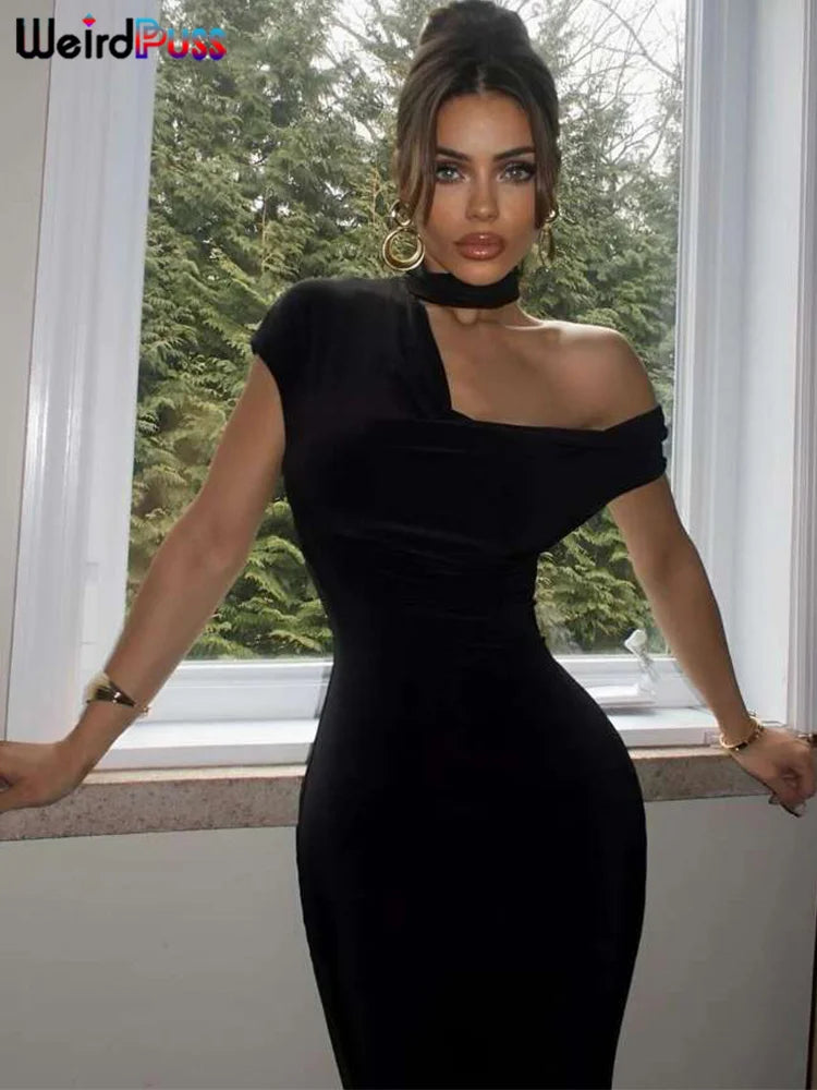 Chic Summer Women's Irregular Collar Sleeveless Dress with Incline Puss Shoulder Design and Body-Hugging Fit