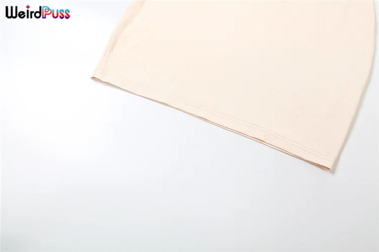 Elegant Backless Women's Dress with Long Sleeves and Slim Fit for Autumn Evening Parties and Prom Events