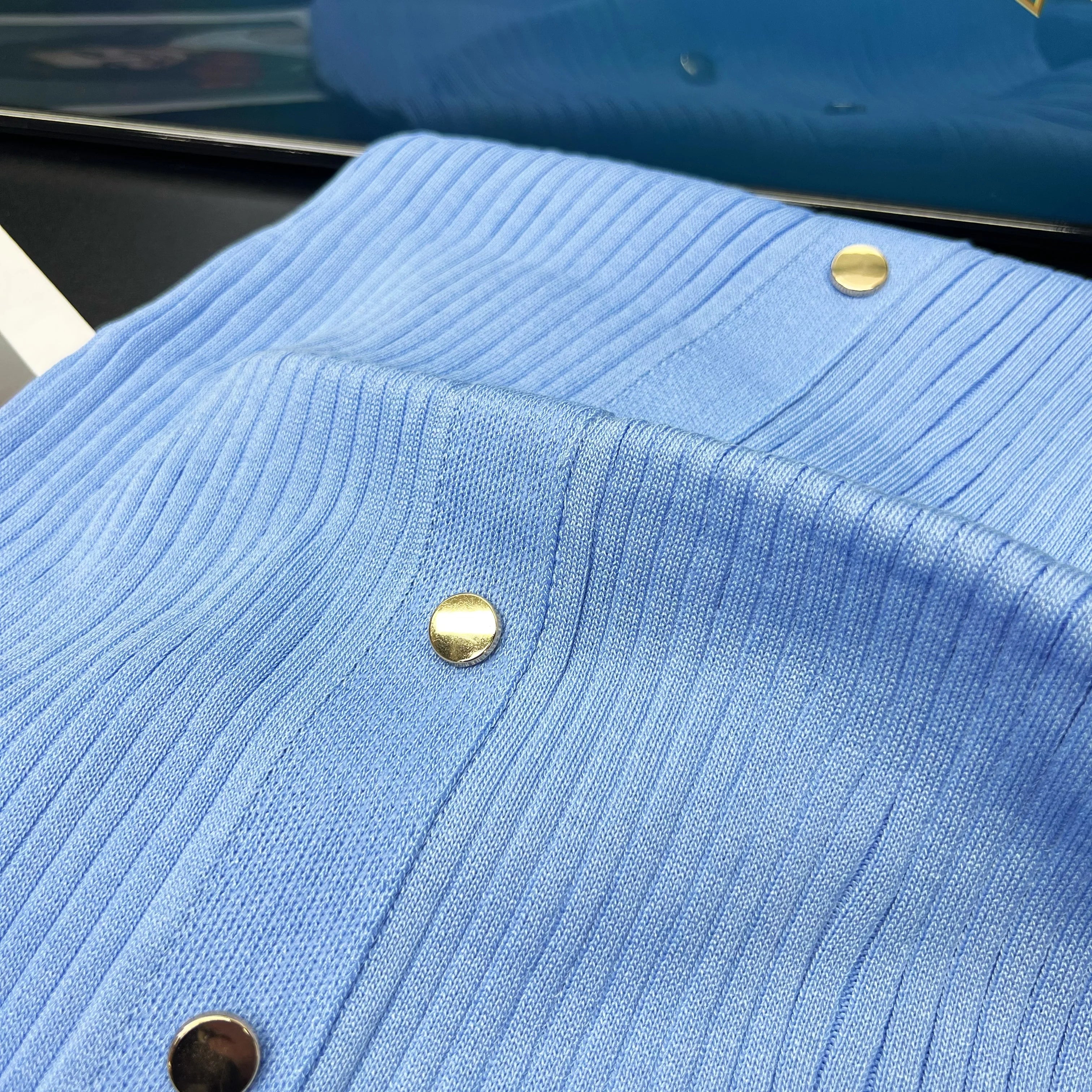 Chic Women's Wrap Hips Maxi Dress with Luxury Embroidery and Single-Breasted Bodycon Fit for Party and Office Elegance