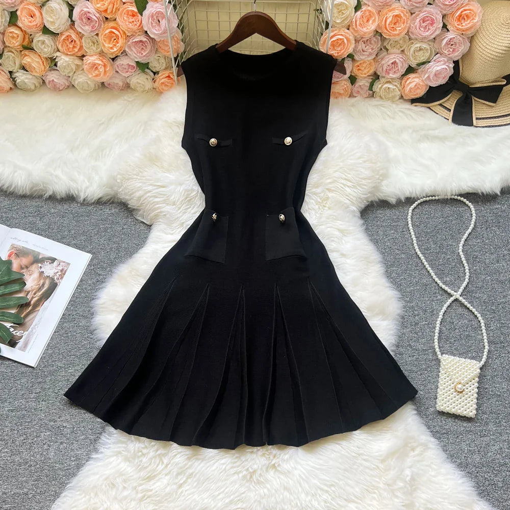 Chic Summer Pleated Short Dress for Women with O-Neck Slim Waist A-Line Party and Streetwear Outfits