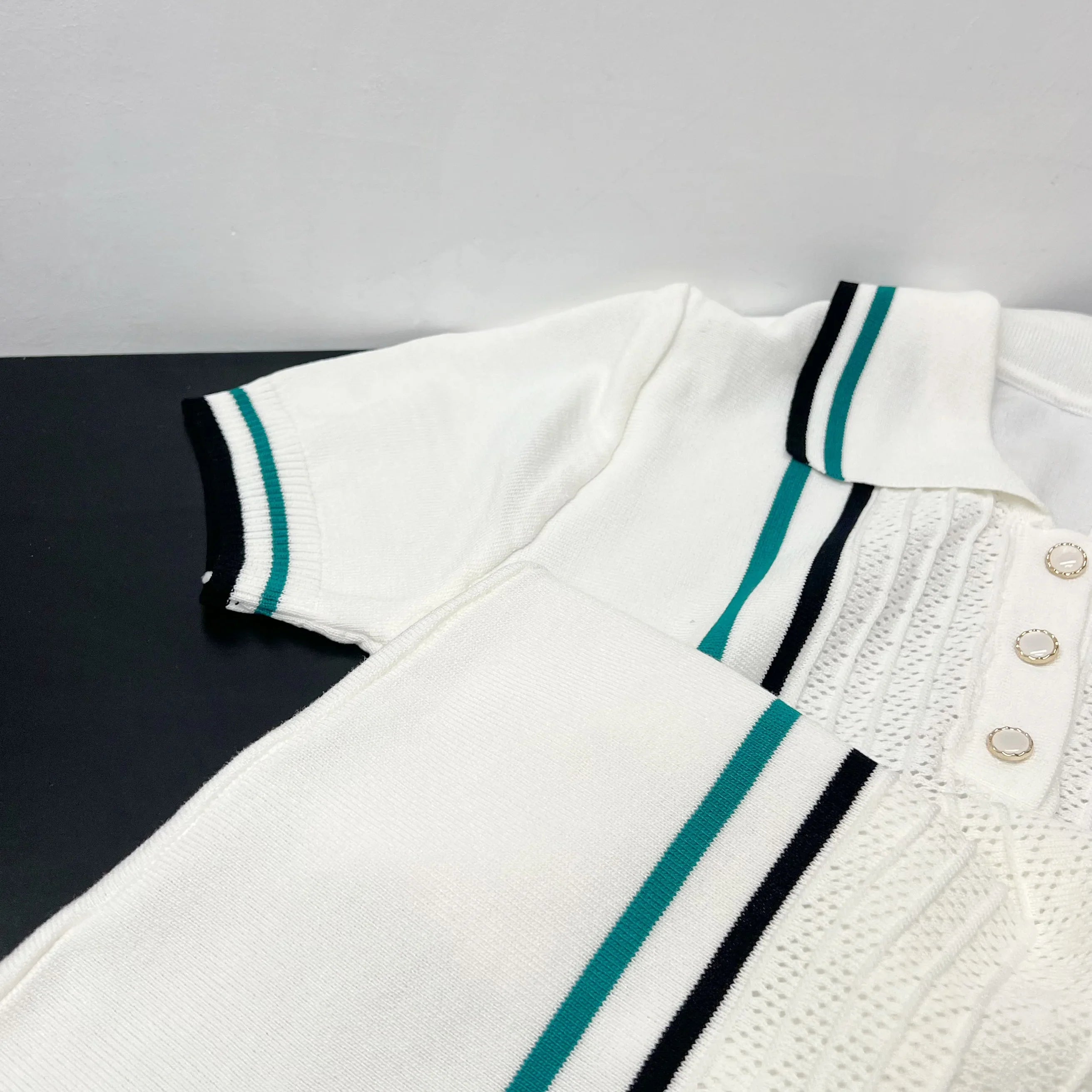 Chic Vintage Knitted Mini Dress with Turn-Down Collar and Ruffled Details for Summer Party and Streetwear