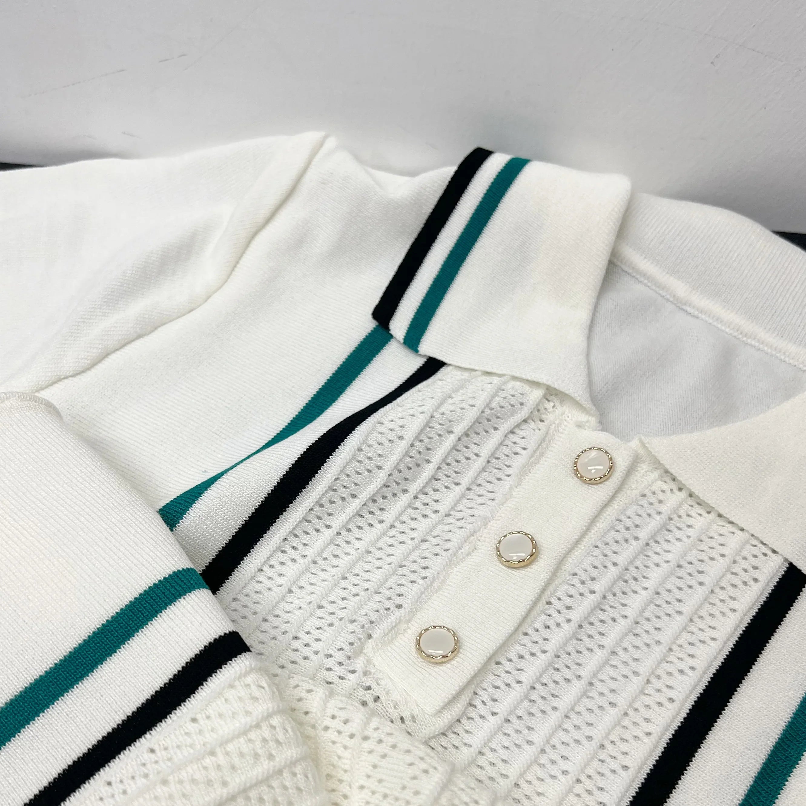 Chic Vintage Knitted Mini Dress with Turn-Down Collar and Ruffled Details for Summer Party and Streetwear