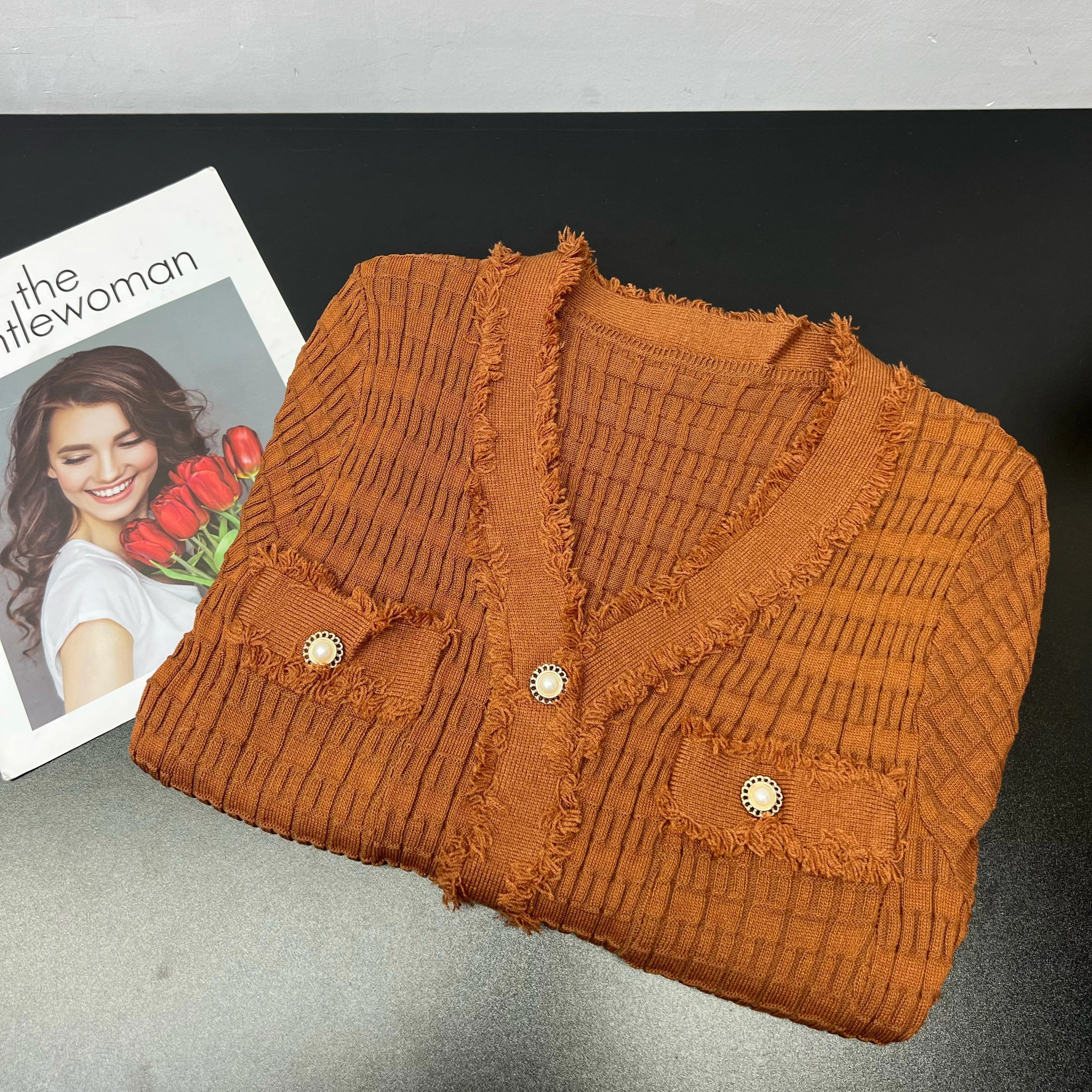 Elegant Women Knitted Long Dress with V-Neck and Single-Breasted Split Design for Office and Casual Wear