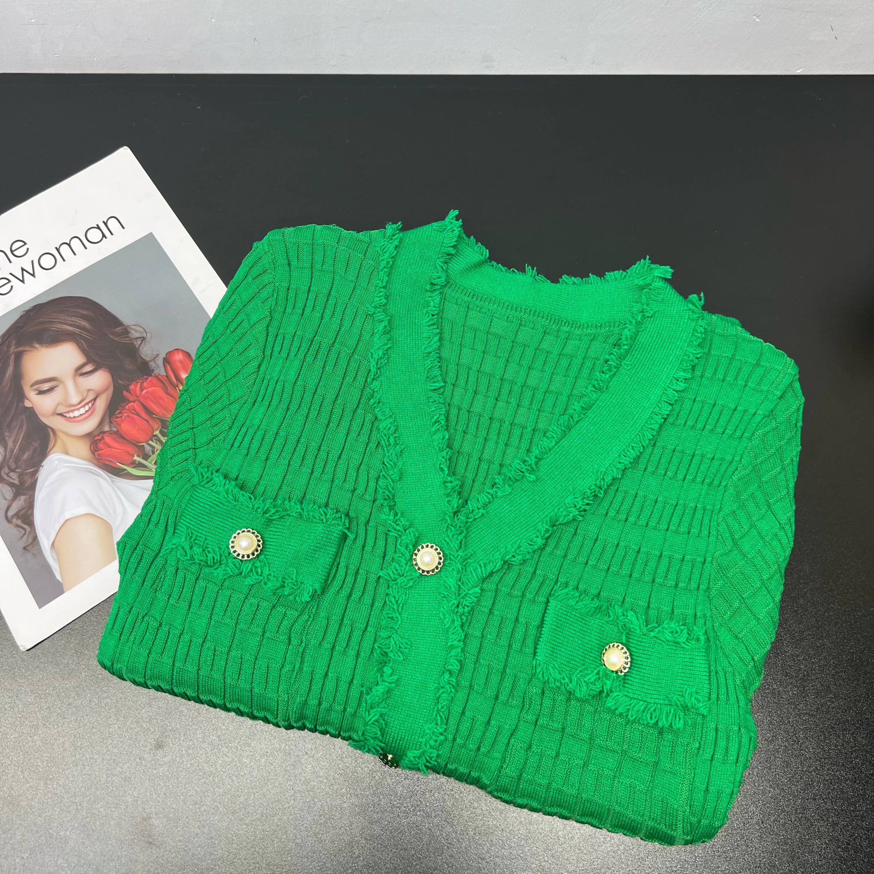 Elegant Women Knitted Long Dress with V-Neck and Single-Breasted Split Design for Office and Casual Wear