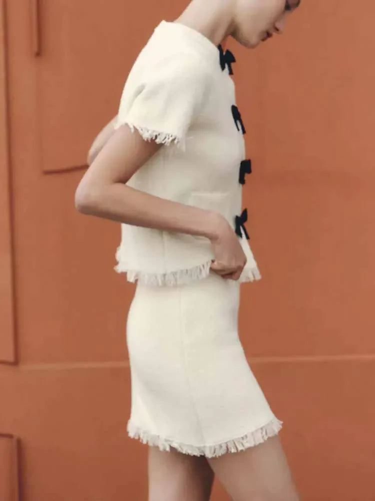 Women's Spring Knitted Short-Sleeved Jacket and Skirt Set with Bow Accent and Round Neck