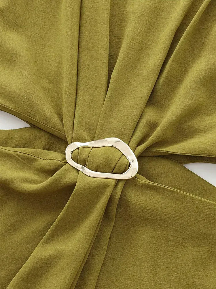 Elegant Sleeveless Long Dress with Open Design and Buckle Decorations for Autumn and Winter Fashion