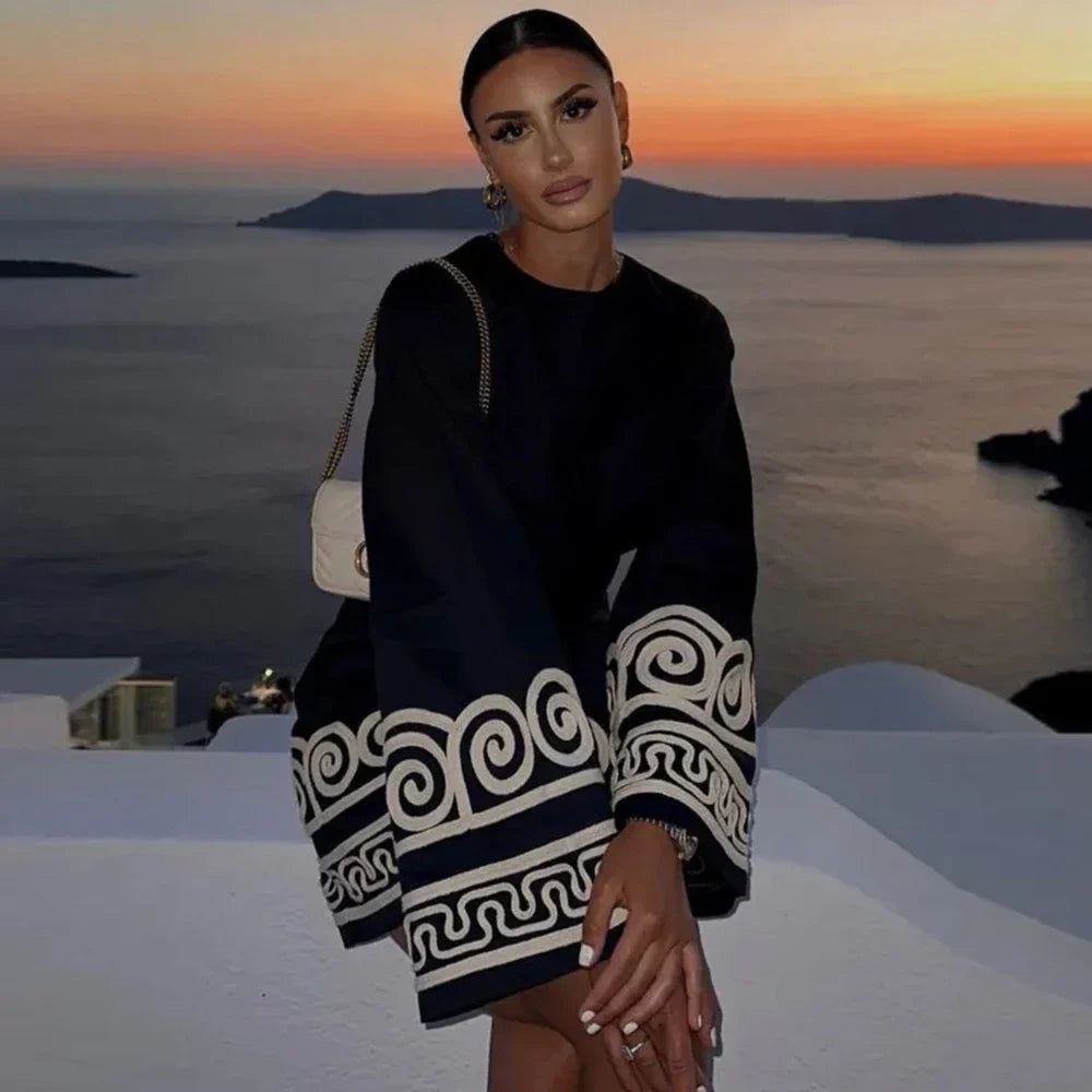 Elegant Embroidery Splicing Dress for Women with Long Sleeves and Round Neck, Casual Loose Fit Short Dress for Commuter and Holiday Wear