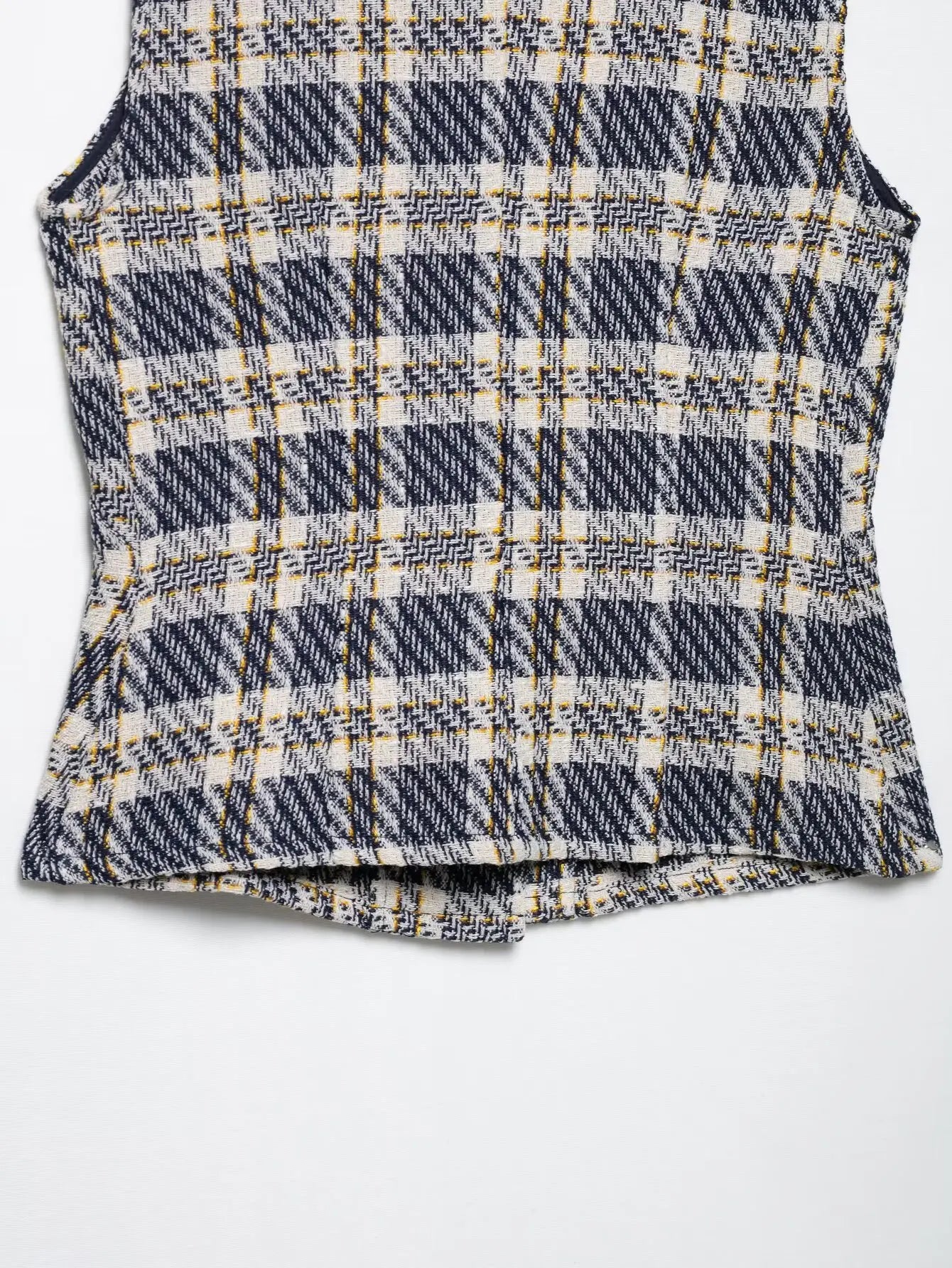 Women's Sleeveless Button-Front Plaid Vest and Mini Skirt Two-Piece Set for Stylish Summer Look