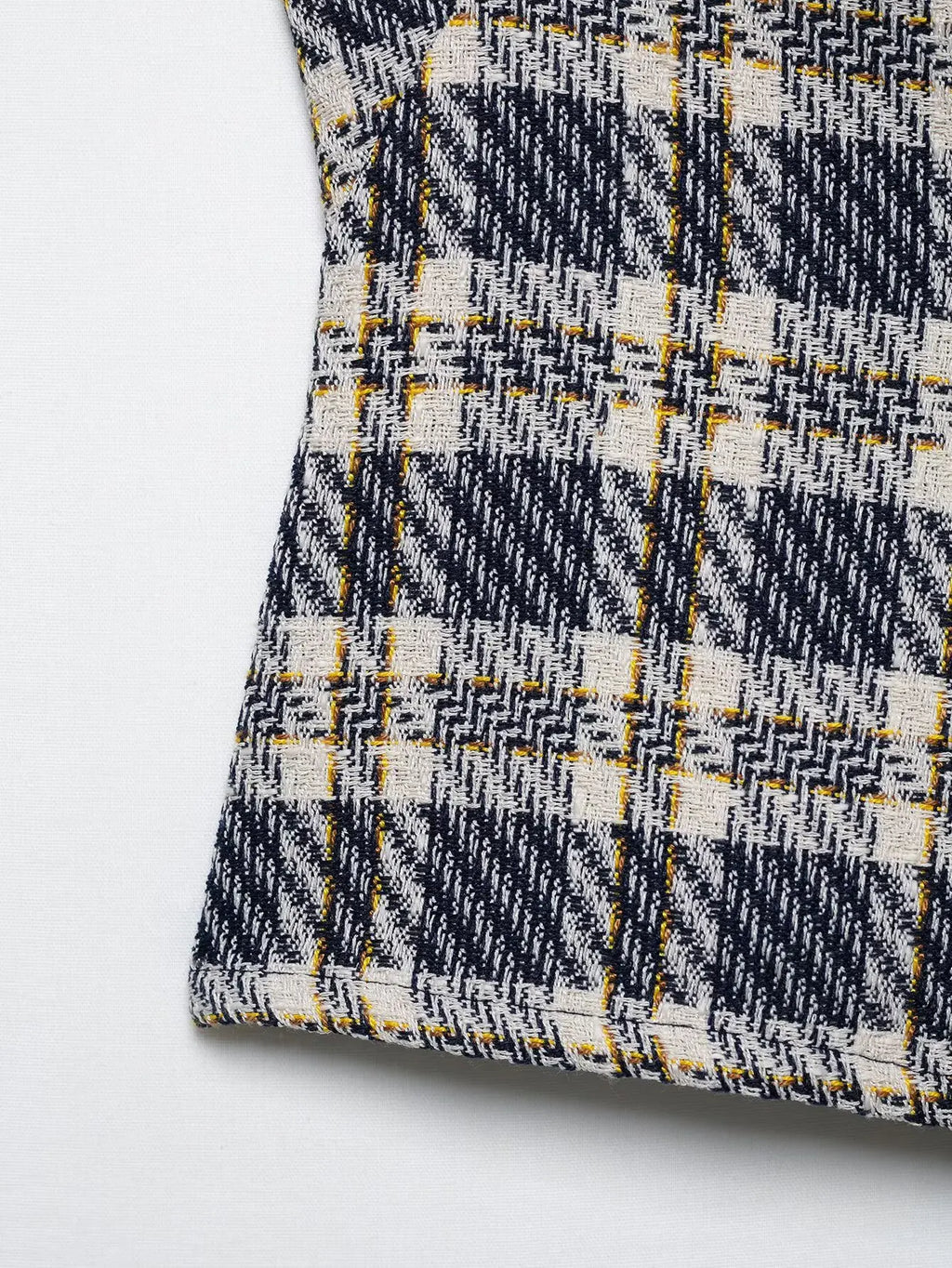 Women's Sleeveless Button-Front Plaid Vest and Mini Skirt Two-Piece Set for Stylish Summer Look