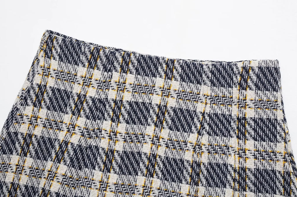 Women's Sleeveless Button-Front Plaid Vest and Mini Skirt Two-Piece Set for Stylish Summer Look